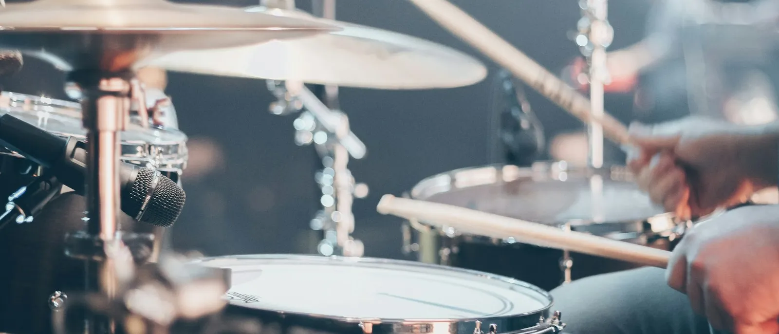 Acoustic vs. Electronic: Which One Actually Fits Your Life